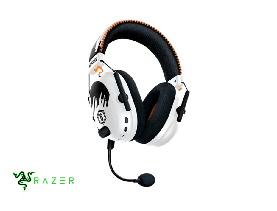 AURICULAR RAZER BLACKSHARK V2 PRO SIX SIEGE GAMING, CON MICROFONO, CONEXION USB, CONTROL DE VOLUMEN, ALMOHADILLAS SUAVES, WHITE (RZ04-03220200-R3M1)