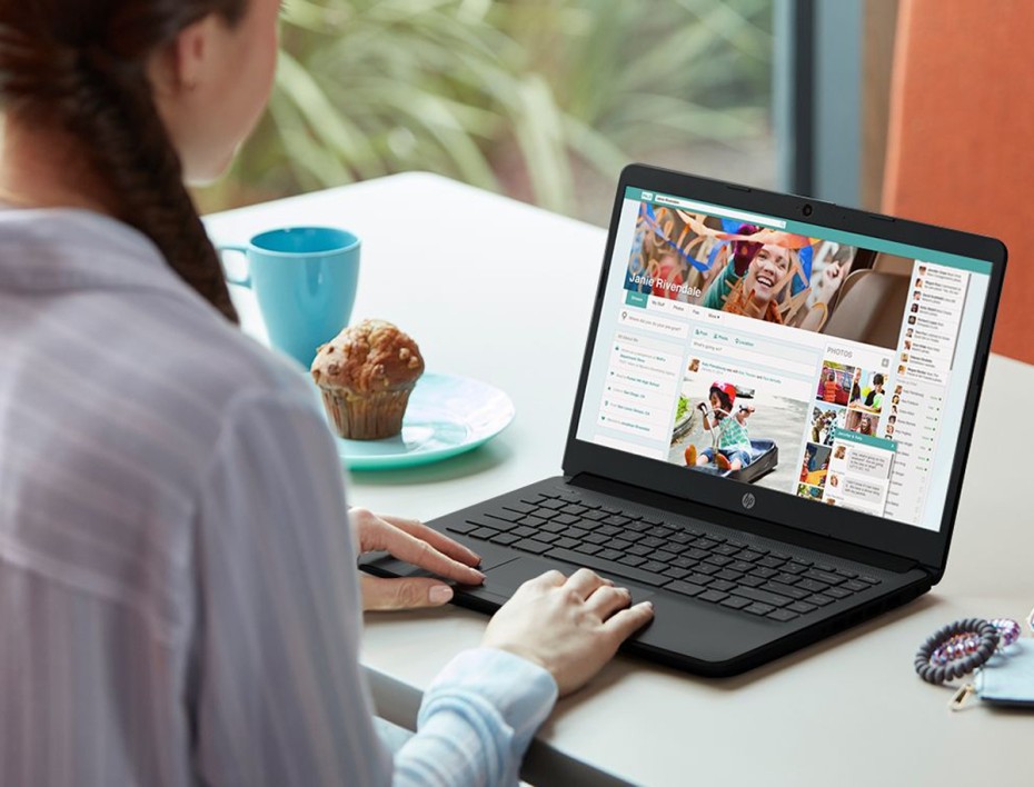 LAPTOP HP RYZEN 5 5500U, 15-EF2523LA, 15.6 PULGADAS- 8GB, SSD M.2 256 SSD (6G1Q2LA#ABM)