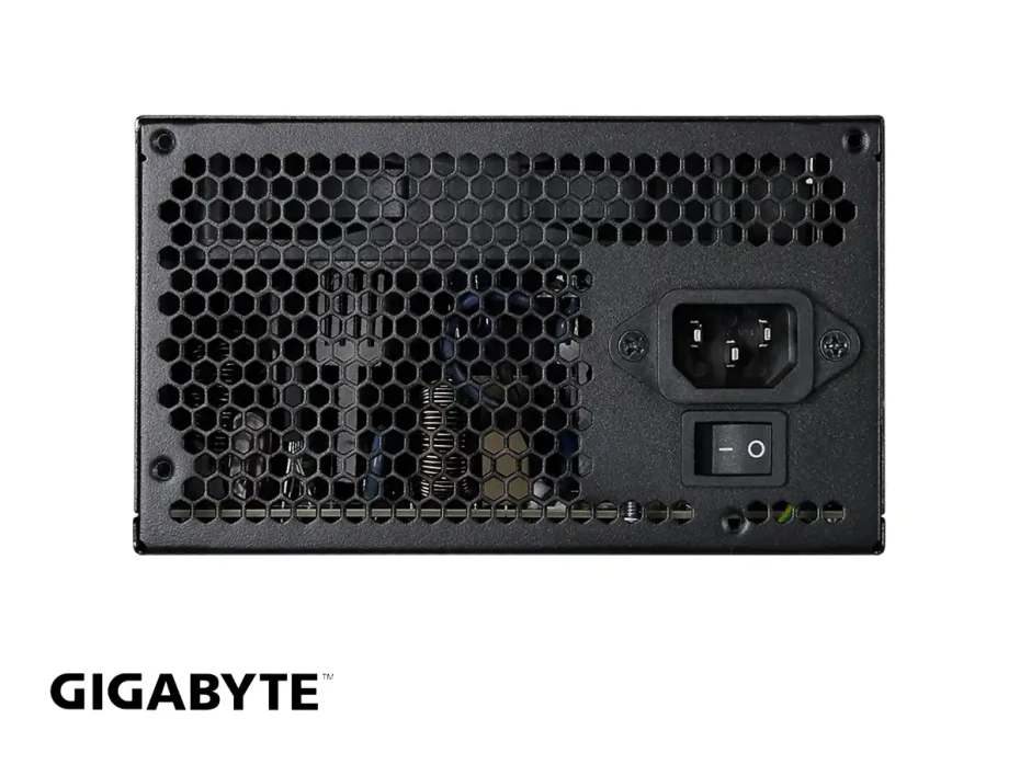 Fuente De Poder Gigabyte 650w P650b (gp-p650b) Atx, 80 Plus Bronze, No Modular, Negro